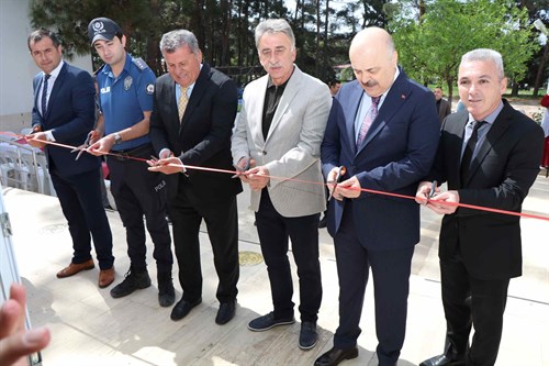 Gönen Halk Eğitimi Merkezi Müdürlüğü Yıl Sonu Sergisi Açıldı.