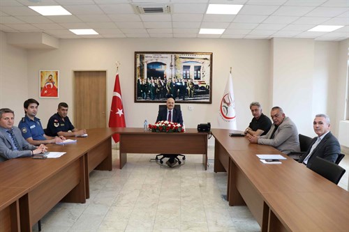 Gönen’de Sahipsiz Hayvanlarla ile İlgili Toplantı Gerçekleştirildi.